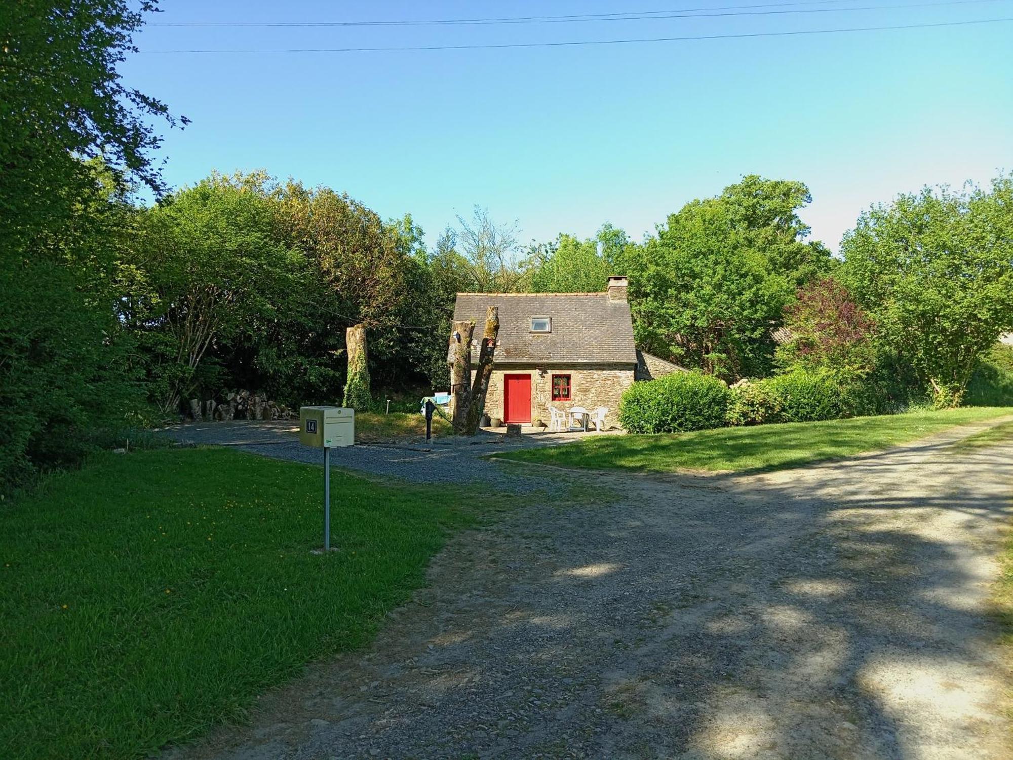 Character Breton Cottage Carhaix-Plouguer Exterior photo